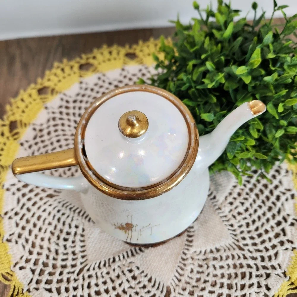 Limoges beautiful teapot